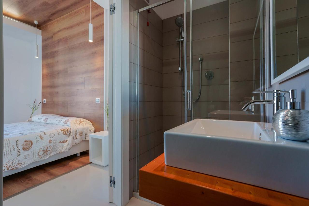 Lumiere Rooms - Eja Sardinia 卡利亚里 外观 照片
