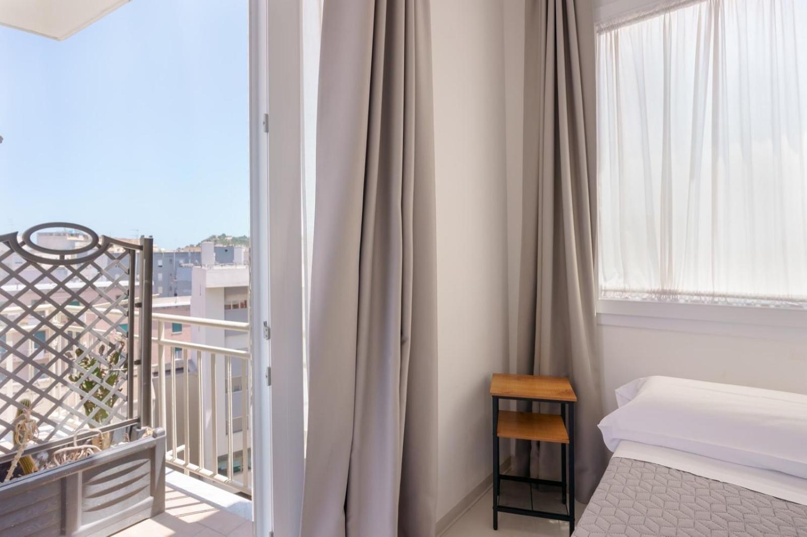 Lumiere Rooms - Eja Sardinia 卡利亚里 外观 照片